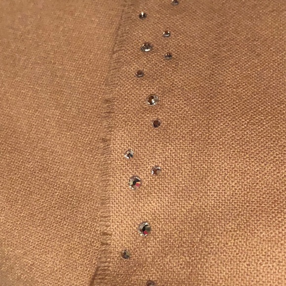 Cashwool camel color Swarovski Crystals scarf - Picture 4 of 5
